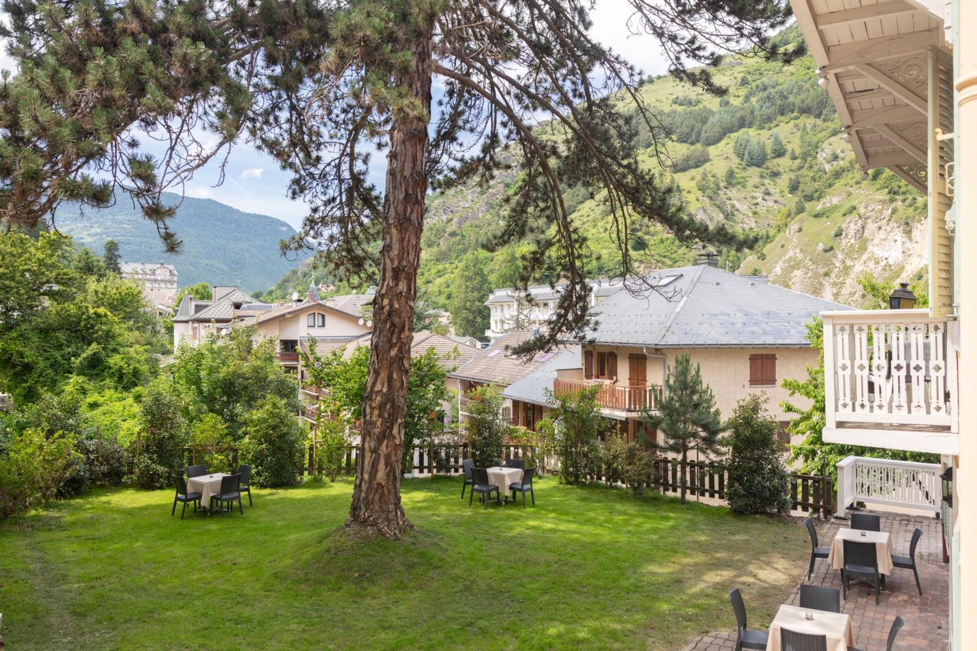 Hotel Le Belvedere Brides-les-Bains Exterior photo